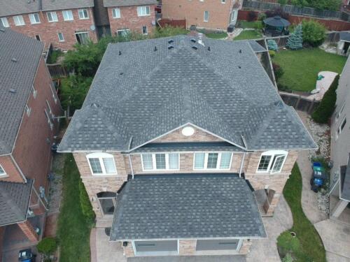 Shingle roof replacement in Mississauga
